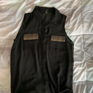 Women’s collared tank top